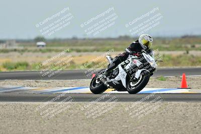 media/Apr-18-2025-TrackDaz (Fri) [[45f5874c44]]/C Group/Session 1 (Turn 7)/